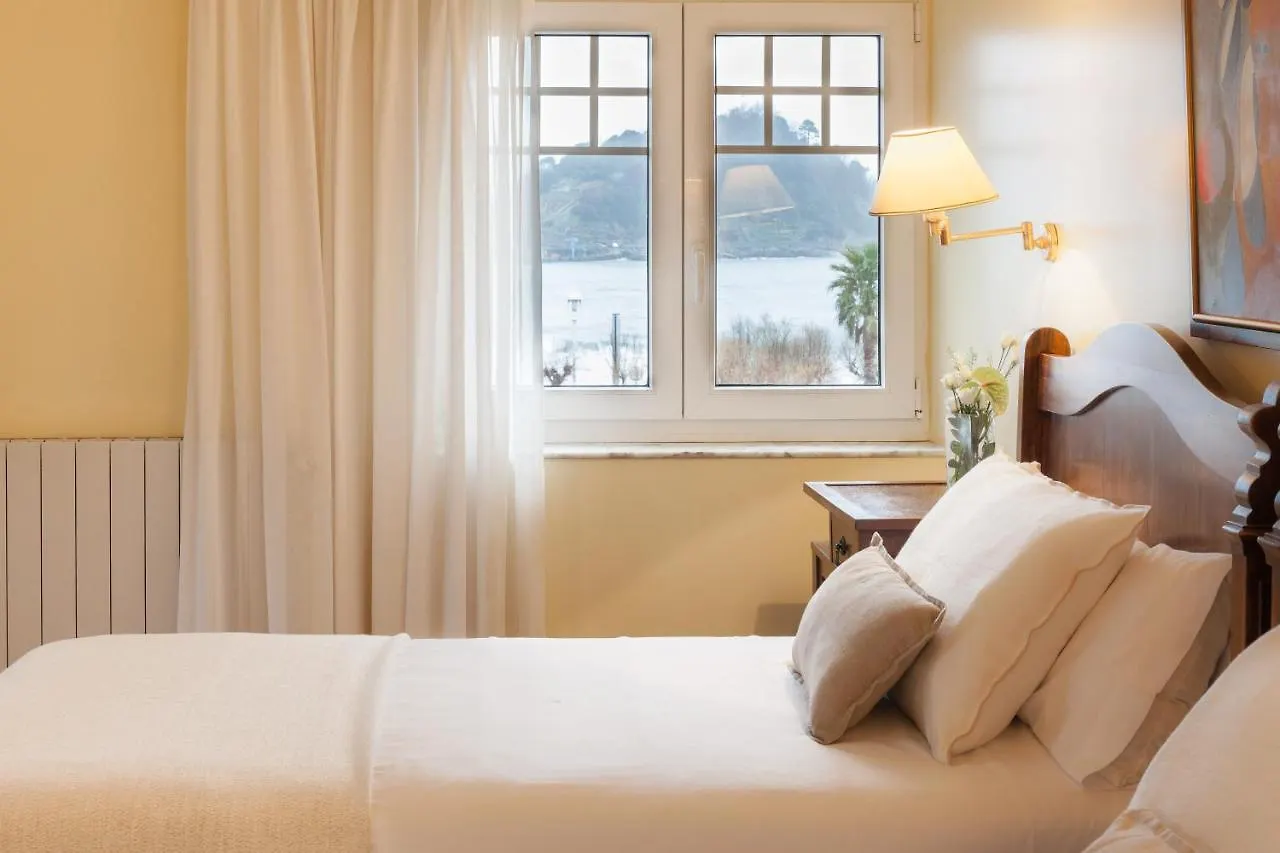 **  La Galeria Hotel San Sebastian Spain