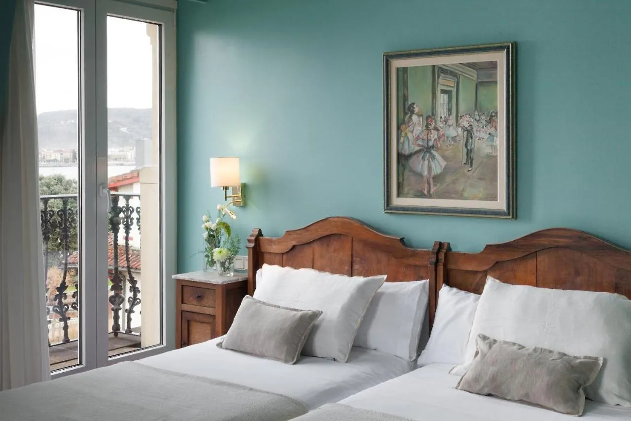 **  Hotel La Galería San Sebastián España