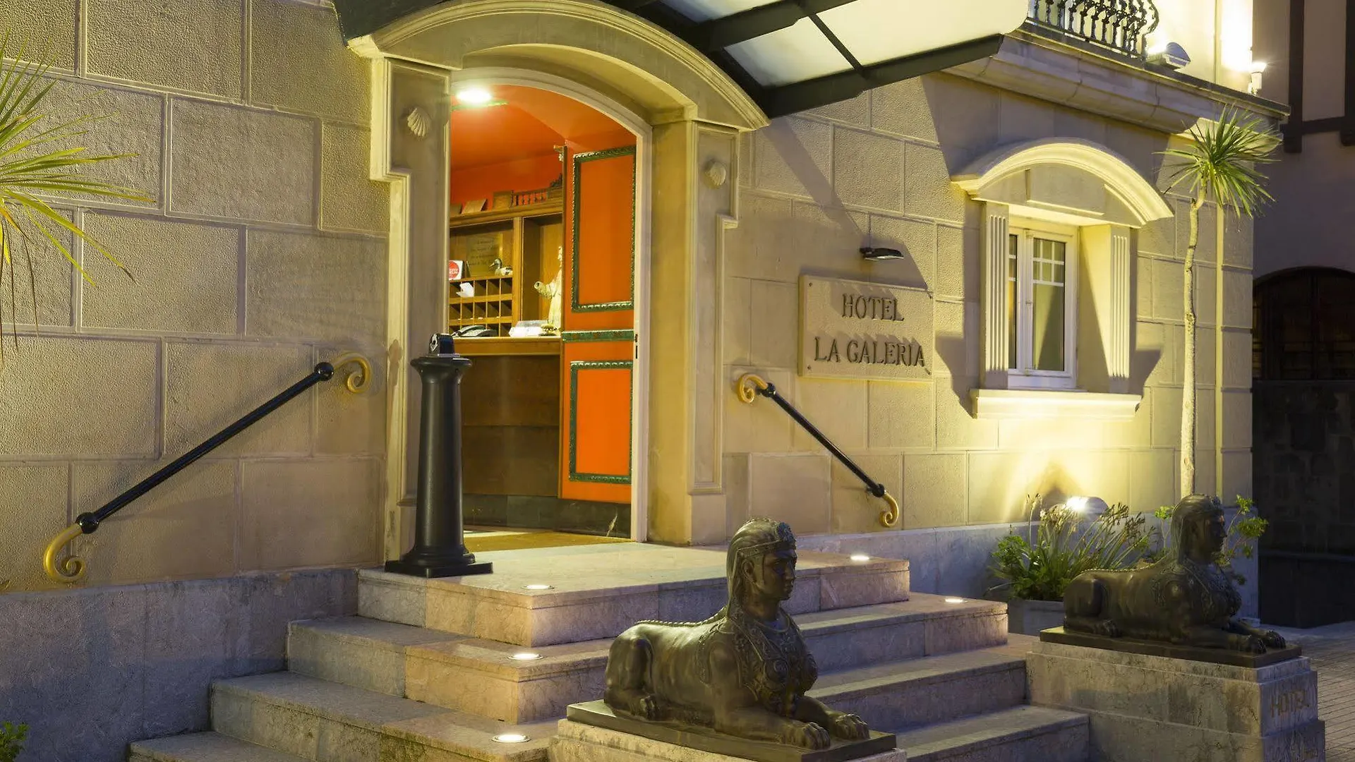 Hotel La Galeria San Sebastián 2*,  Spanien